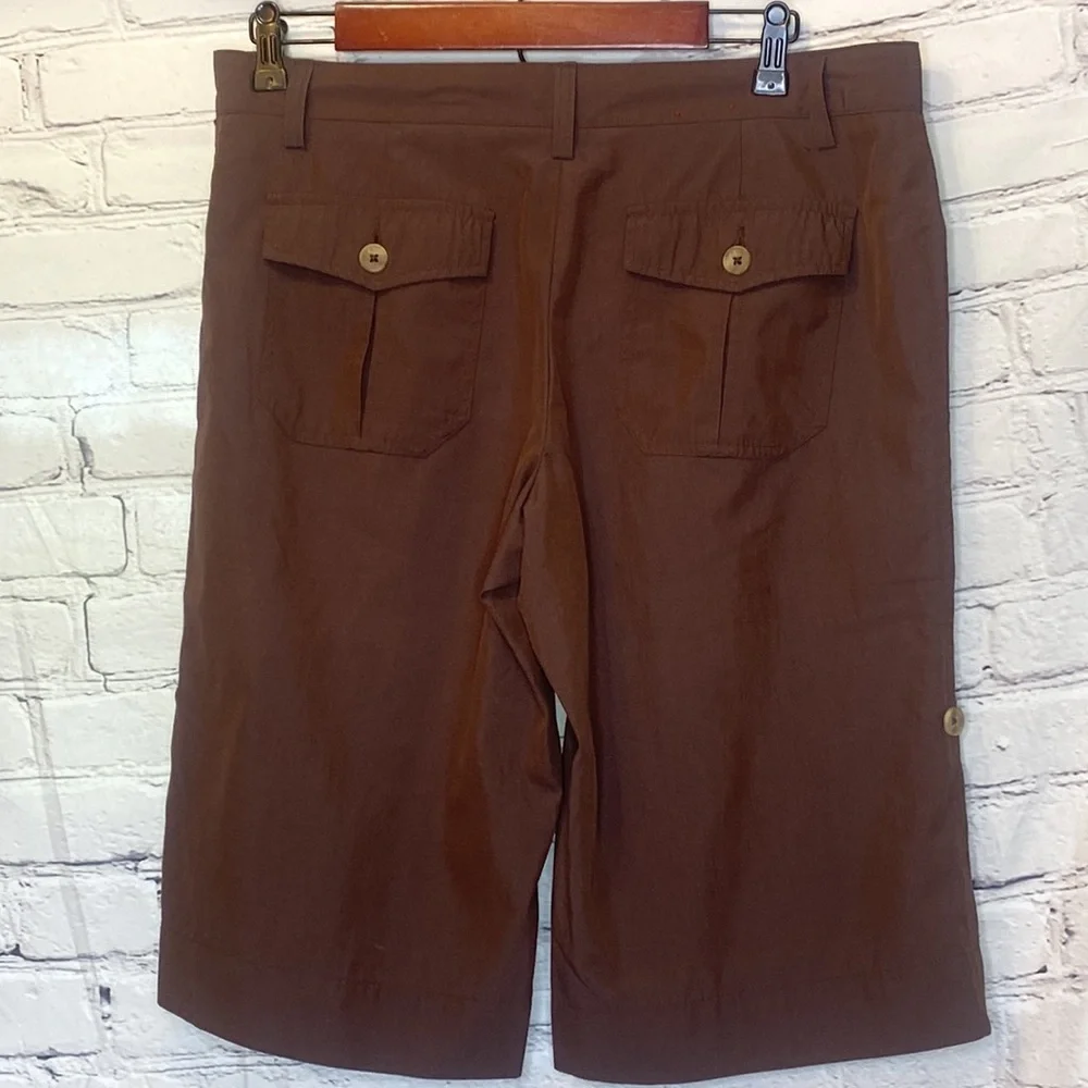Weatherproof Garment Company Women's Brown Shorts Size 12 Excellent Condition